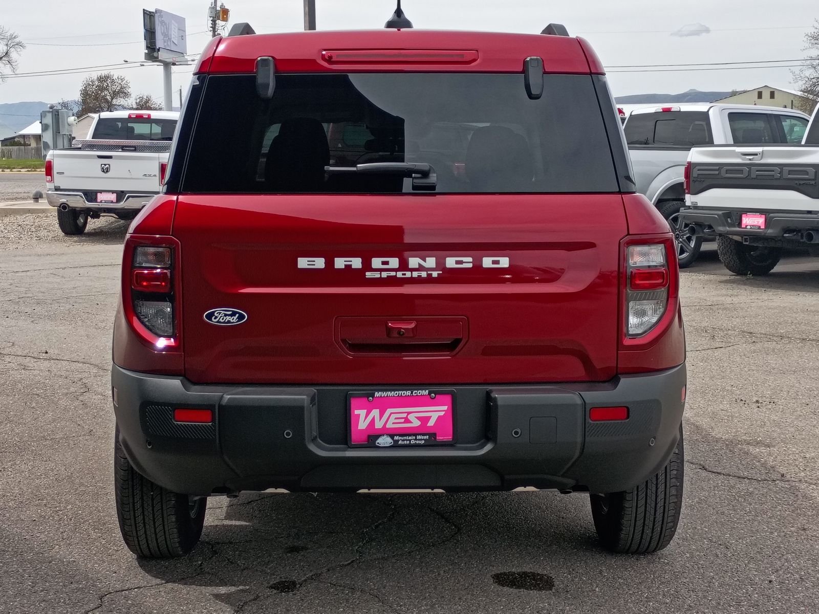 View vehicle photo 7