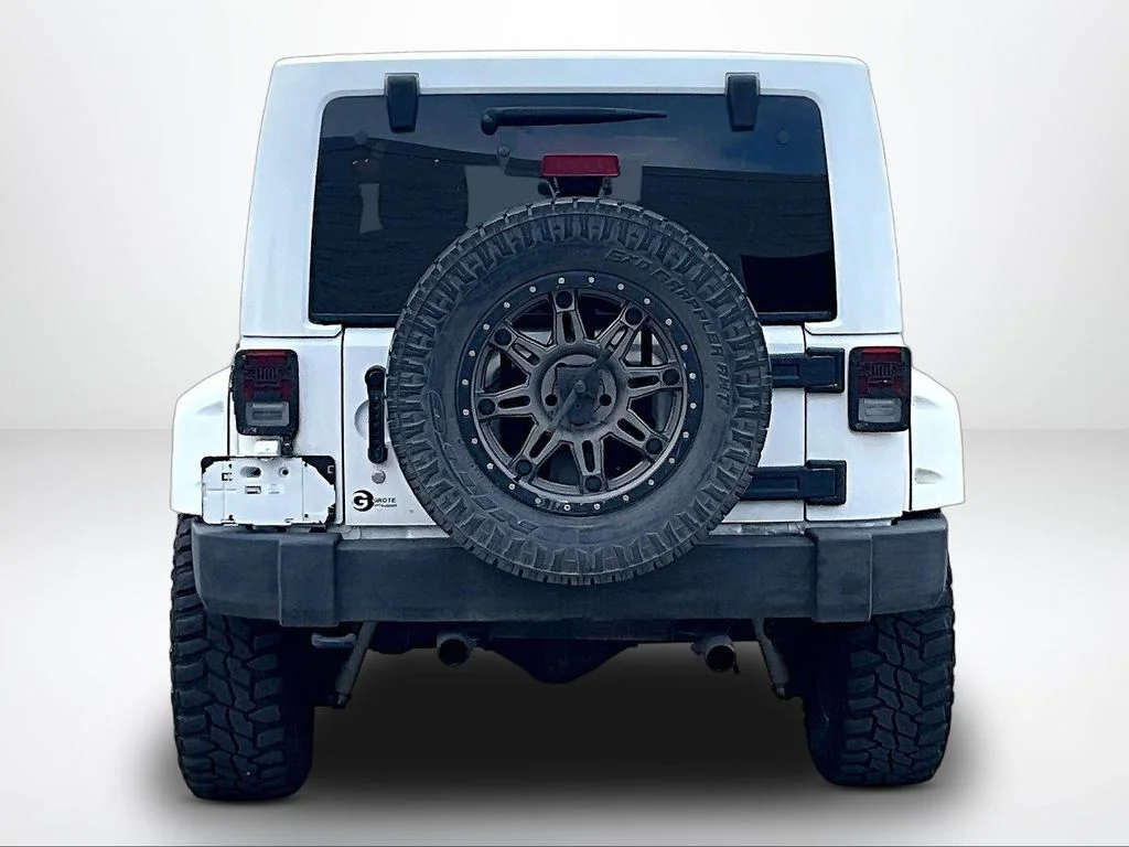 Used 2015 White Jeep Unlimited Sport image 5