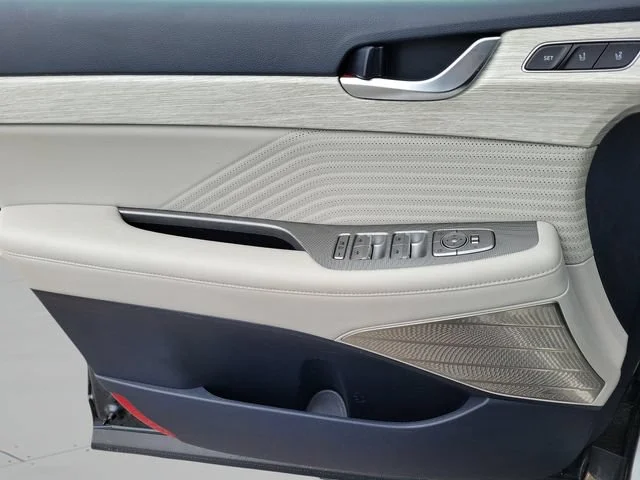 Used 2024 Gray Hyundai Calligraphy image 17