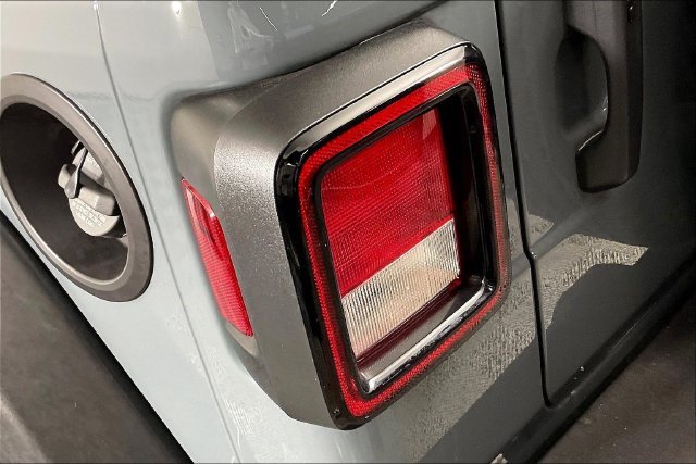 Used 2025 Gray Jeep Sport S image 21