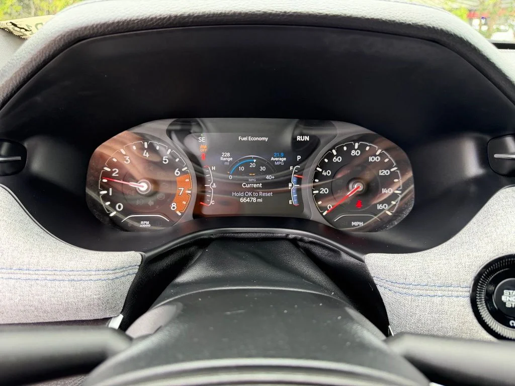 Used 2024 White Jeep Latitude image 19