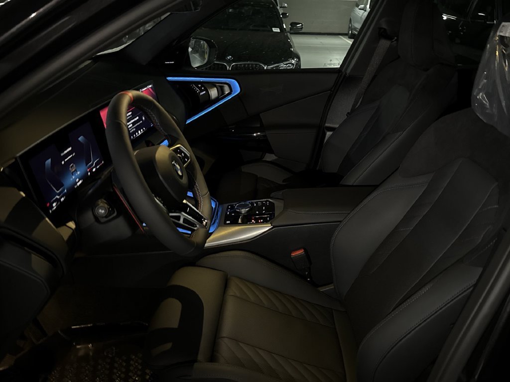 New 2026 Dark Graphite BMW M50 xDrive image 11