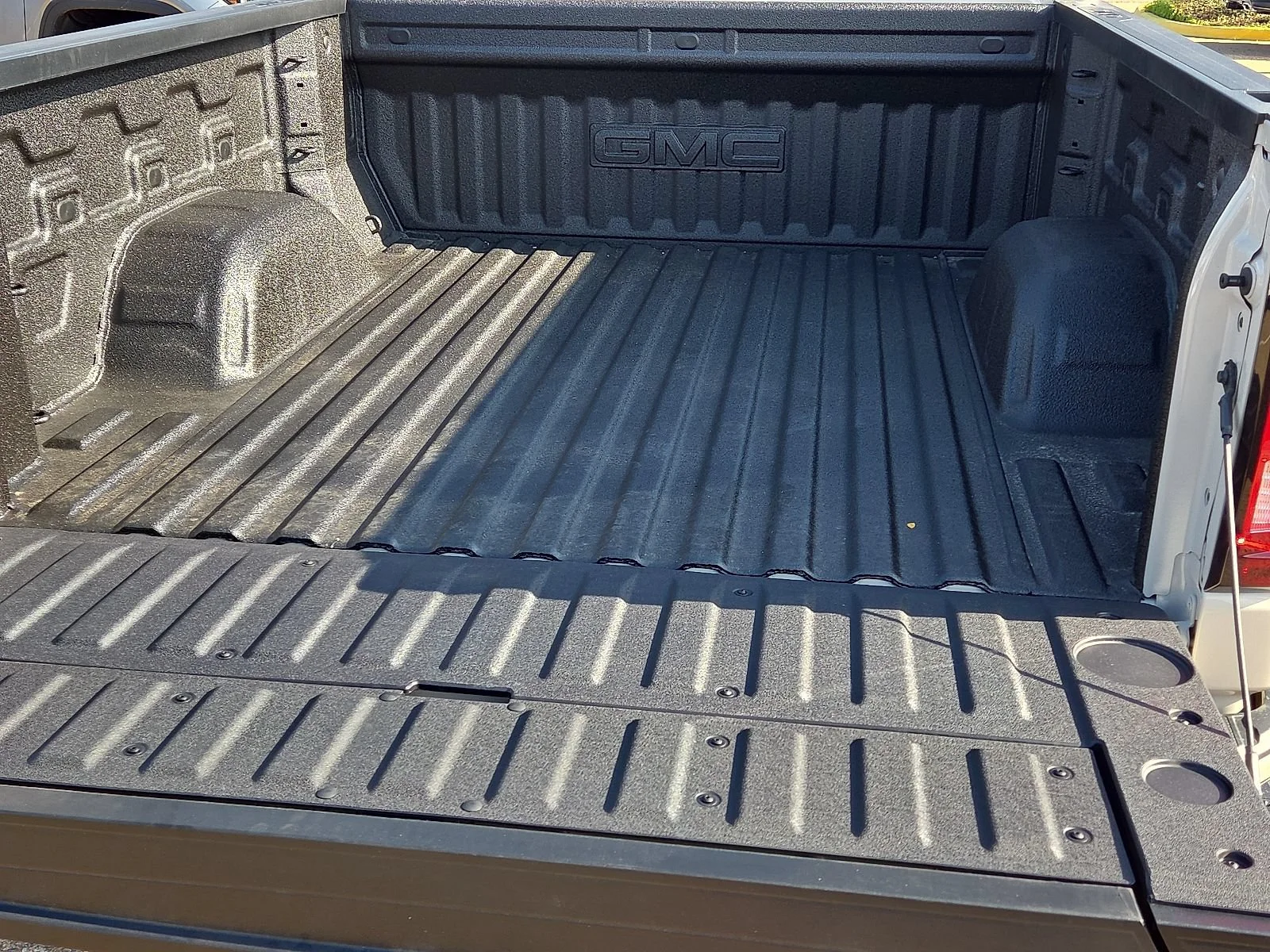 2026 GMC Sierra 1500 Denali - Photo 8