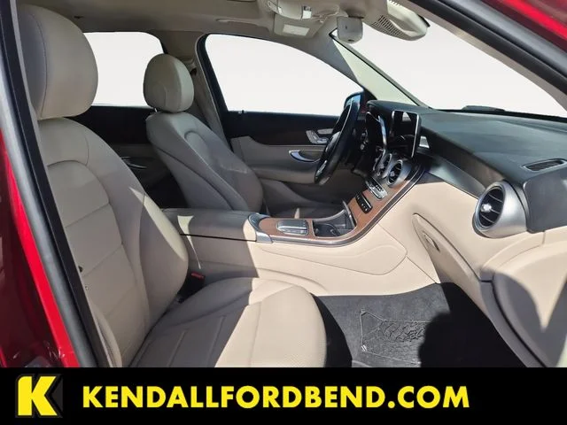 Used 2020 Red Mercedes-Benz GLC 300 image 15