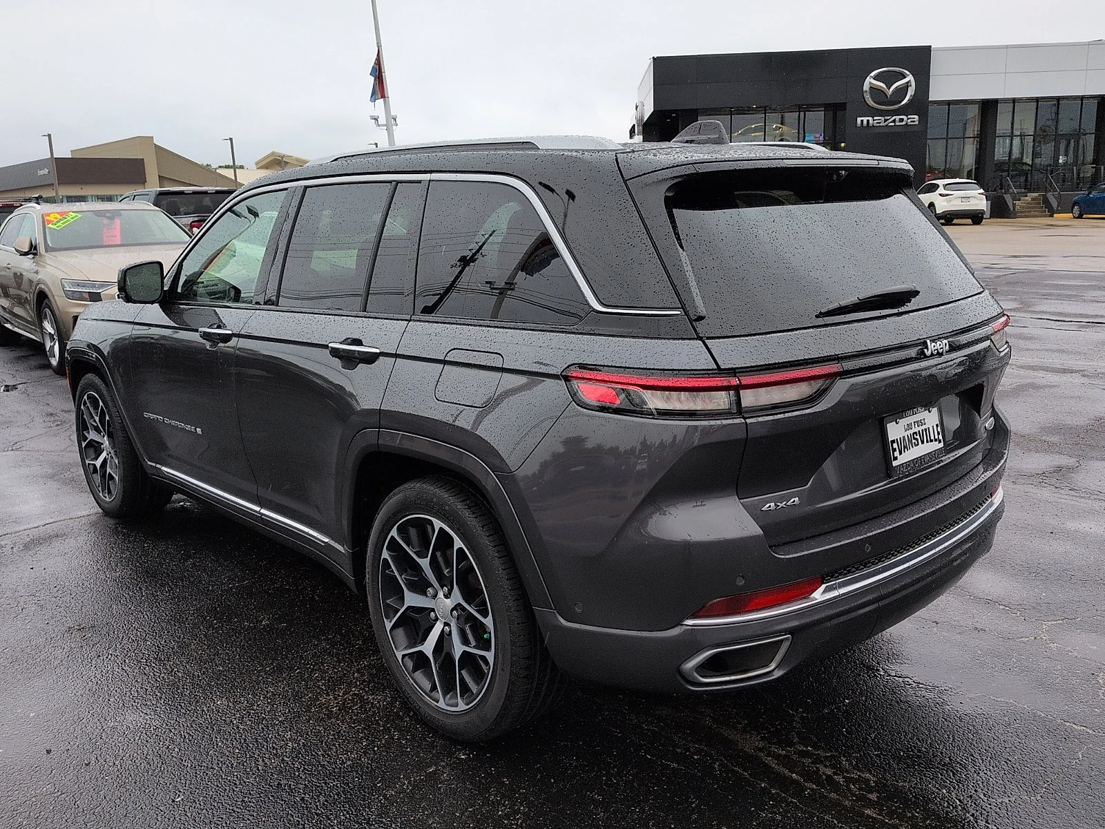 Used 2024 Baltic Gray Metallic Clearcoat Jeep Summit Reserve image 5