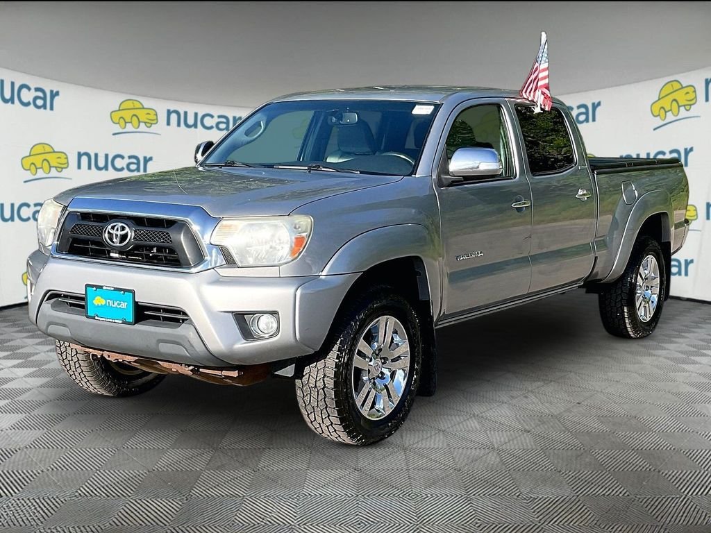 Used 2015 Silver Toyota Base image 3