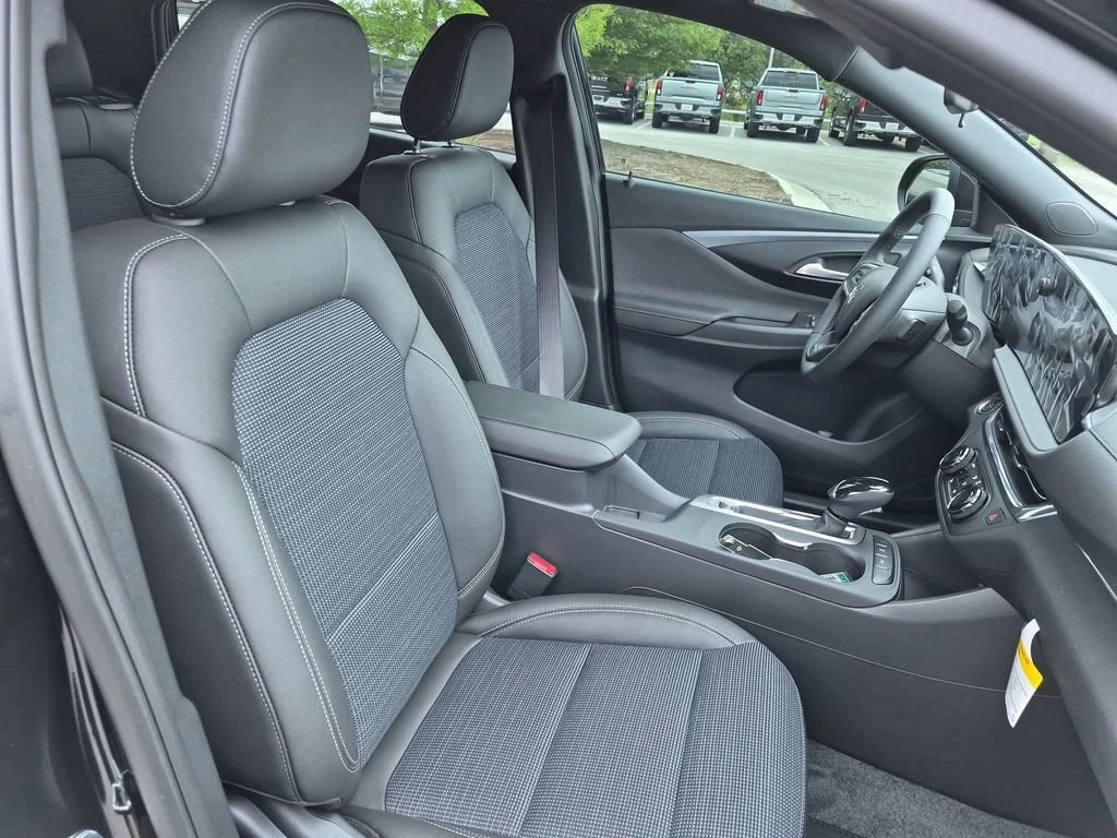 New 2026 Ebony Twilight Metallic Buick Preferred image 38