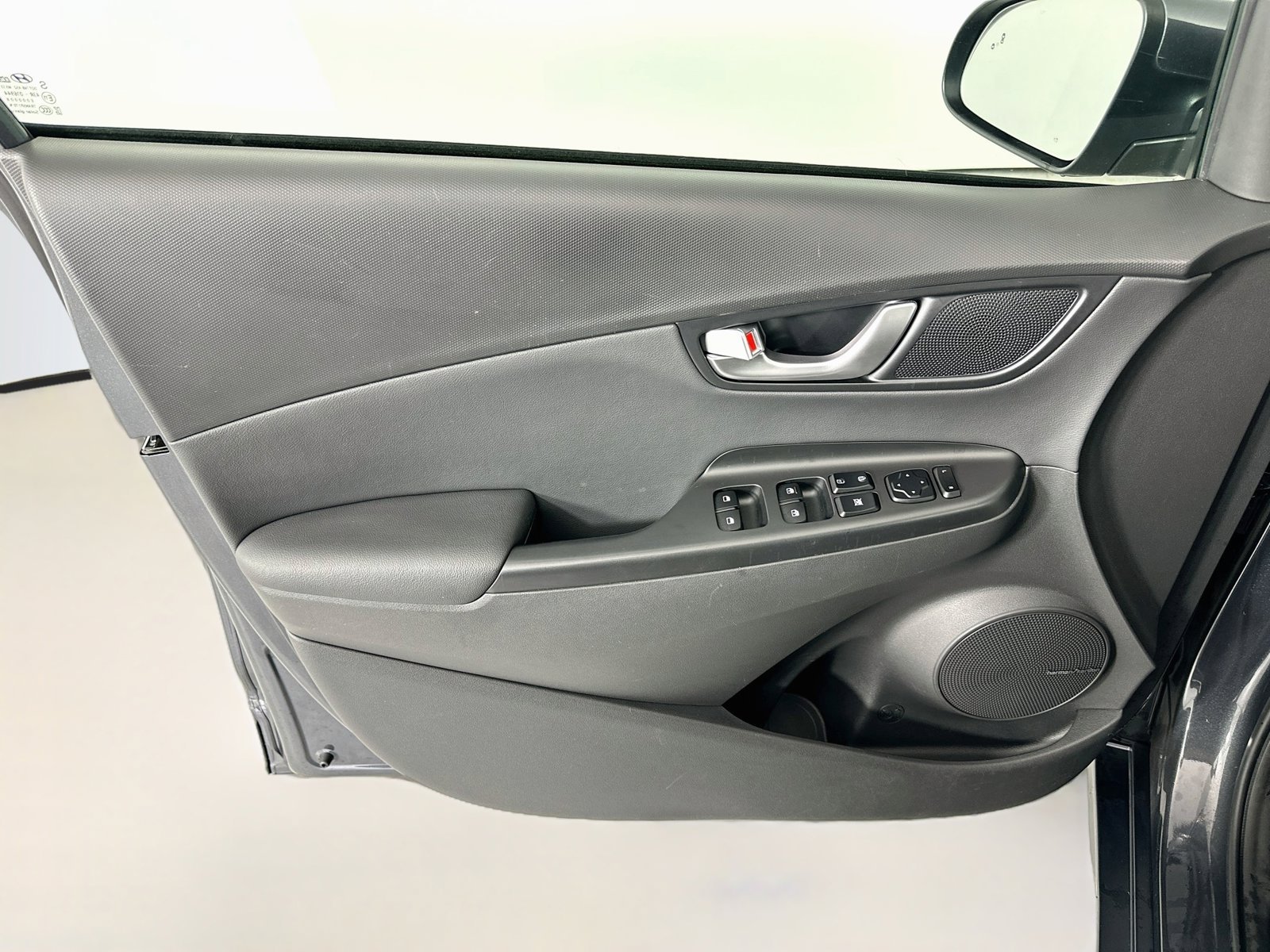 2022 Hyundai Kona Limited - Photo 28