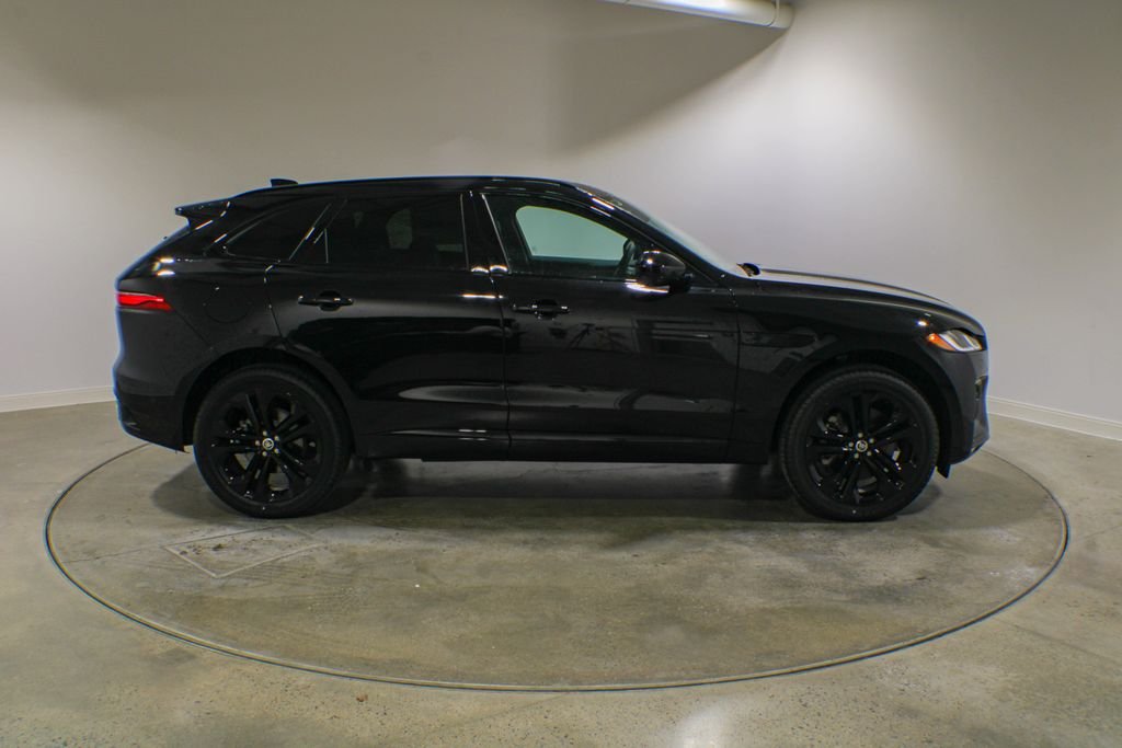 New 2026 Santorini Black Jaguar P400 R-Dynamic S image 6