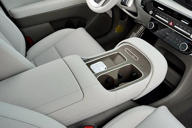 New 2026 Gray Hyundai SEL Premium image 12