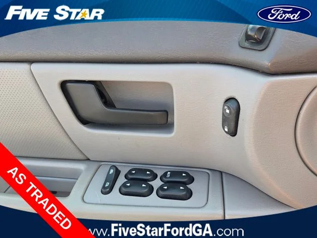 Used 2005 Green Ford SE image 26