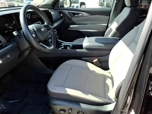 Used 2025 Mosaic Black Metallic Chevrolet LT image 12