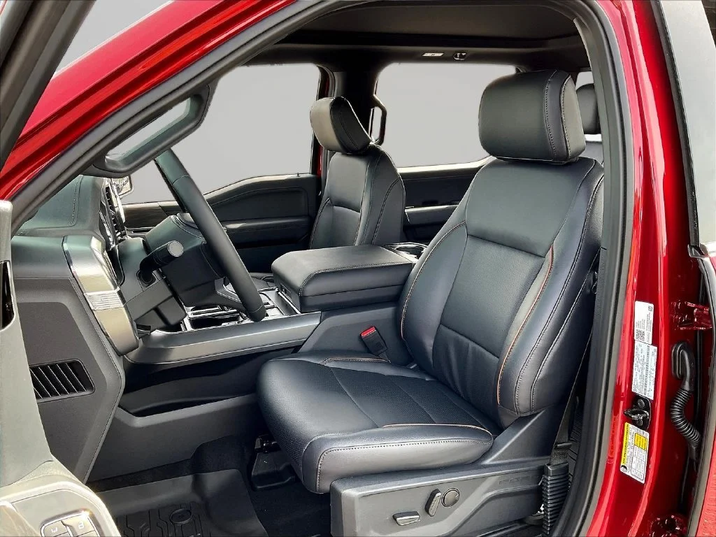 New 2026 Ruby Red Metallic Tinted Clearcoat Ford Lariat® image 30