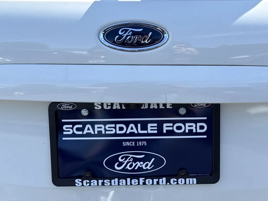 Used 2020 Diamond White Ford S image 33
