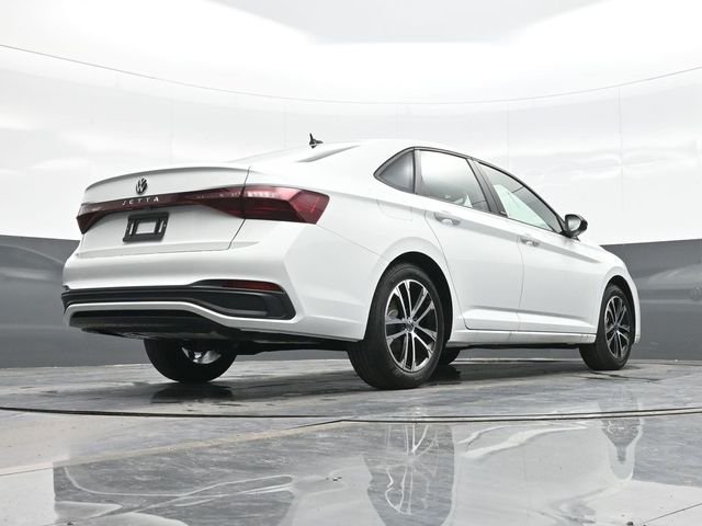 2025 Volkswagen Jetta Sport - Photo 18