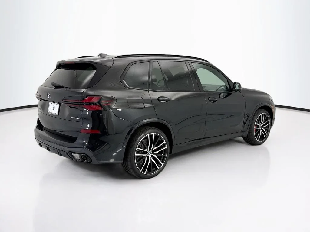 New 2026 Black BMW xDrive40i image 5
