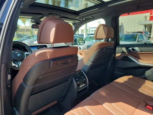2023 BMW X5 M50i - Photo 9
