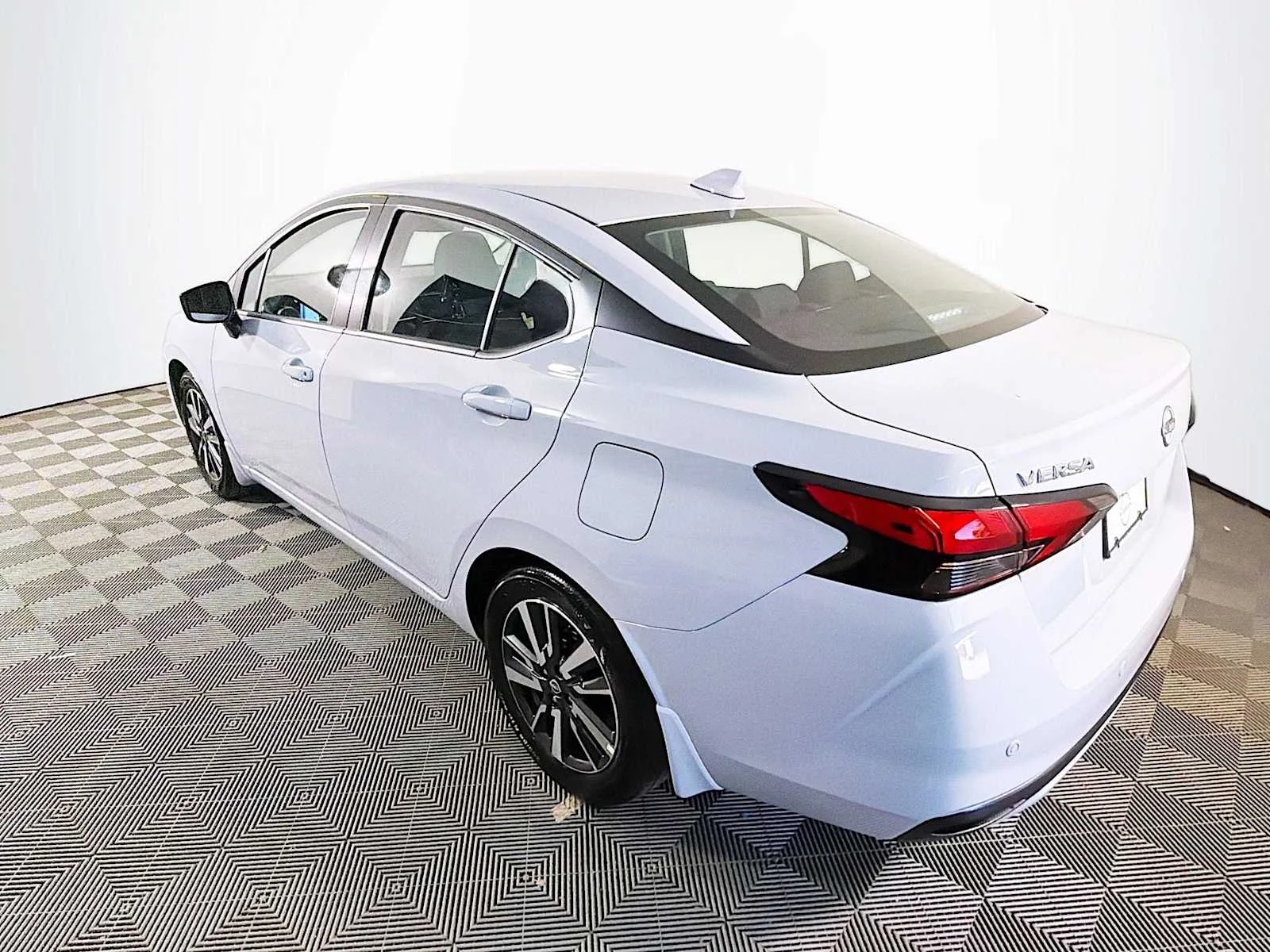 Certified Used 2025 Gray Sky Pearl Nissan SV image 6