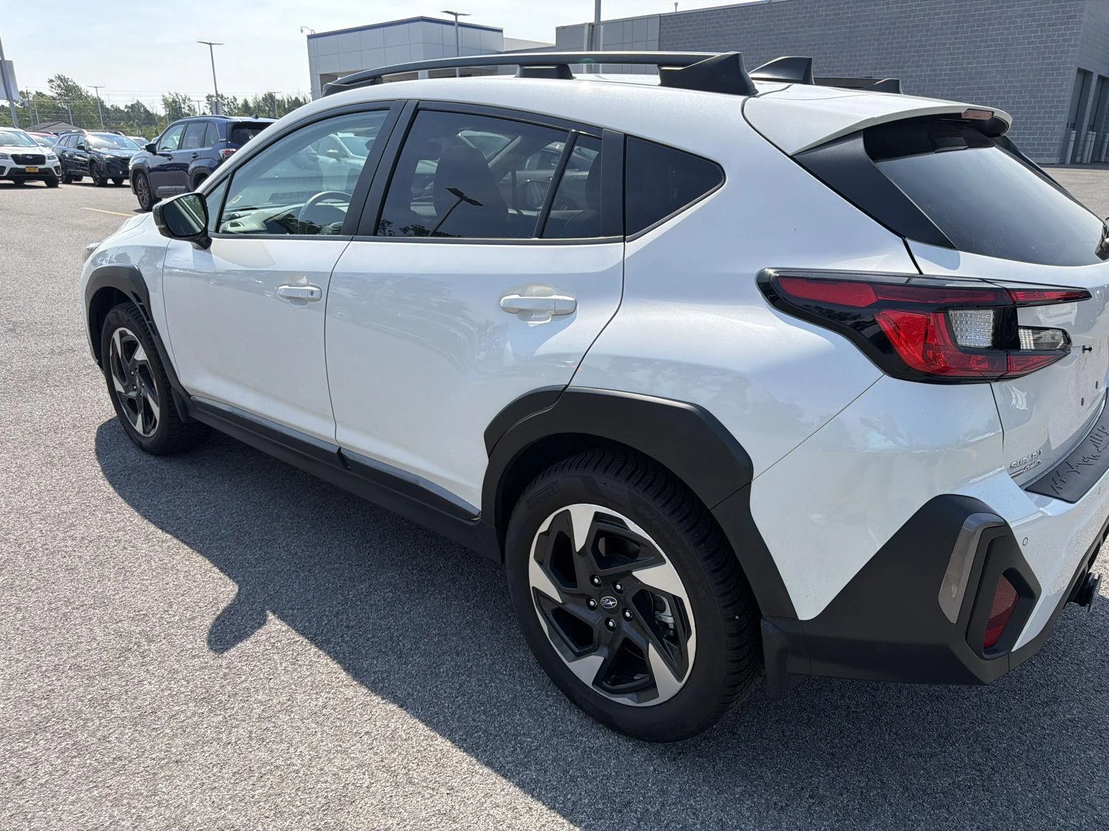 Used 2024 Crystal White Pearl Subaru Limited image 5