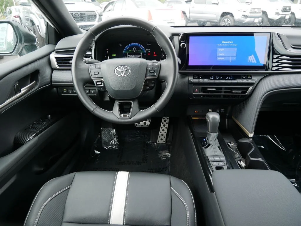 Used 2025 White Toyota SE image 13
