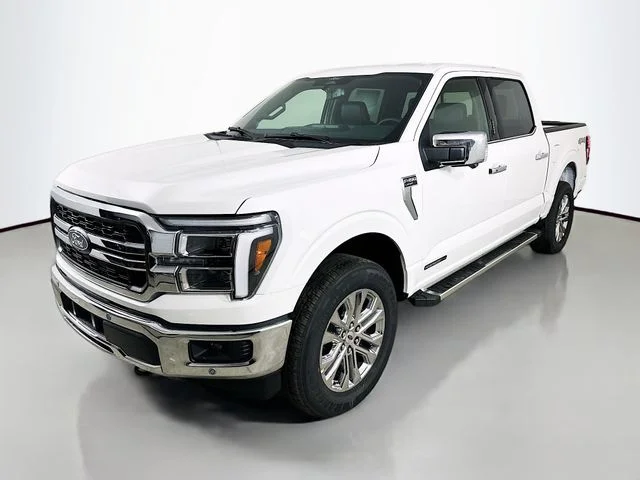 New 2026 Star White Metallic Tri-Coat Ford Lariat image 3