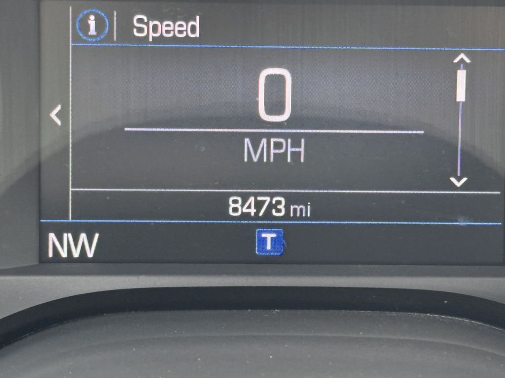 Used 2021 White Chevrolet 1LT image 18