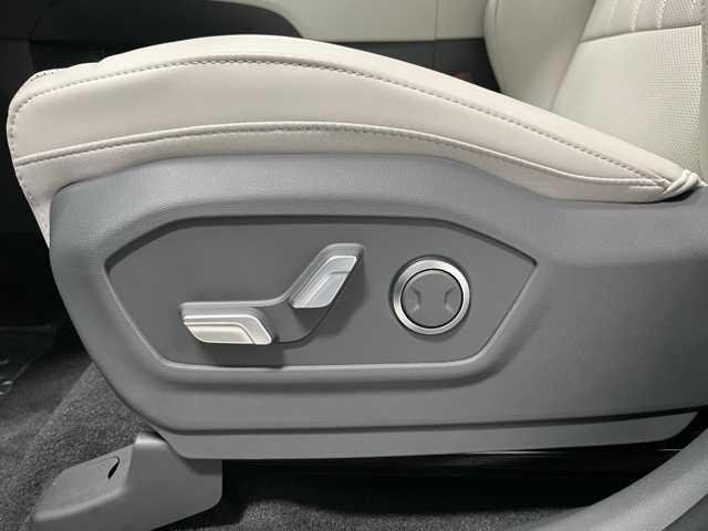 New 2025 Rockwood Green Hyundai SEL AWD image 9