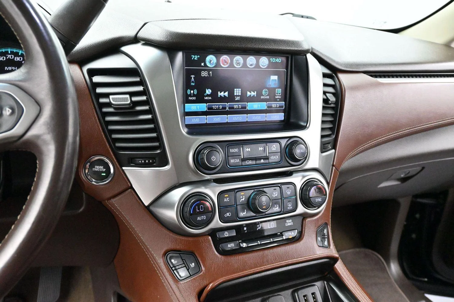 Used 2018 Black Chevrolet Premier image 18