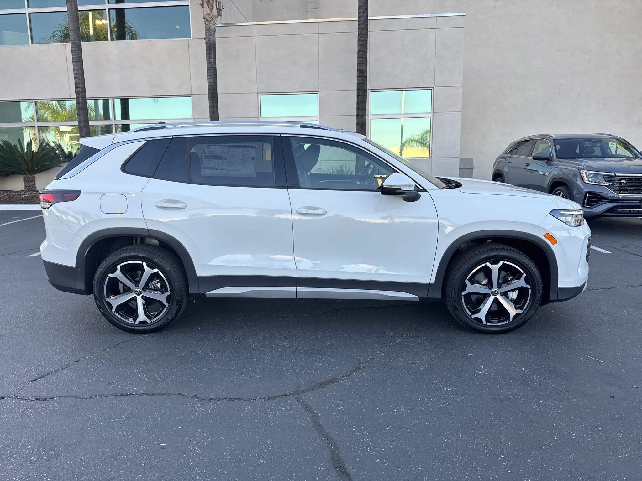 New 2026 Pure White Volkswagen SE image 9