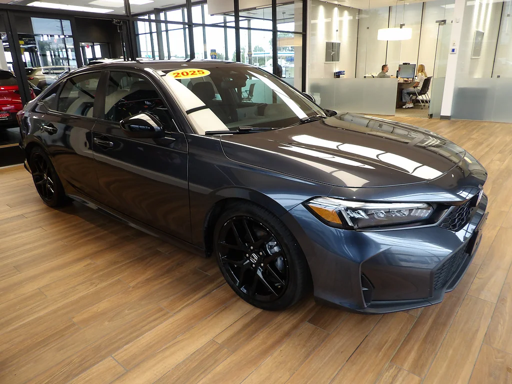 Used 2025 GRAY Honda Sport image 3