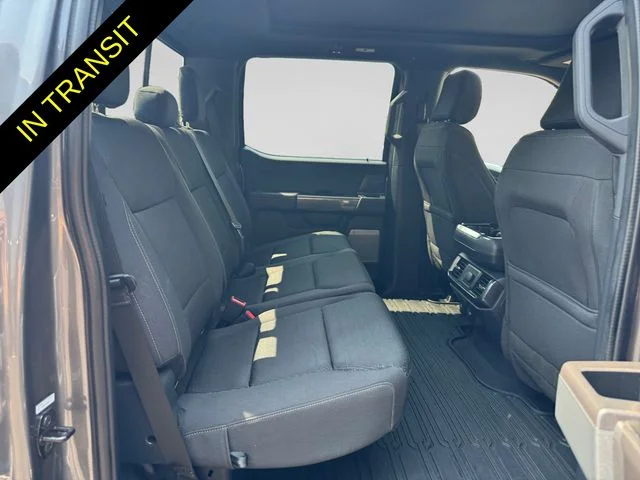 Used 2023  Ford XLT image 17