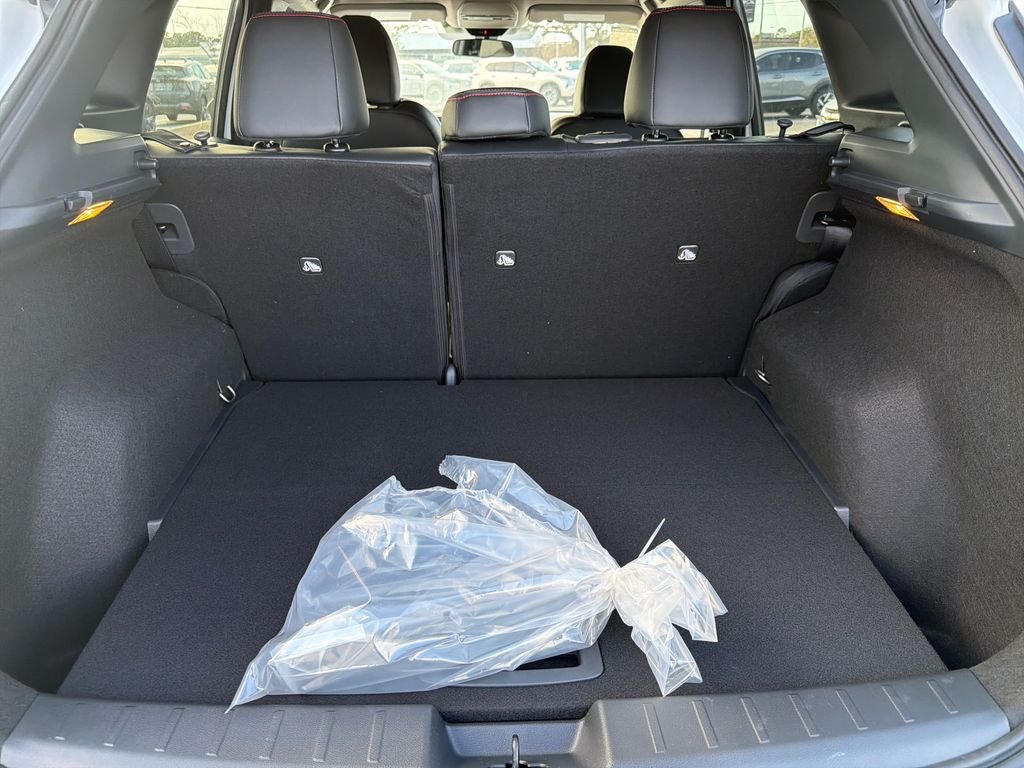 New 2026 Nissan Kicks SR 4D Sport Utility