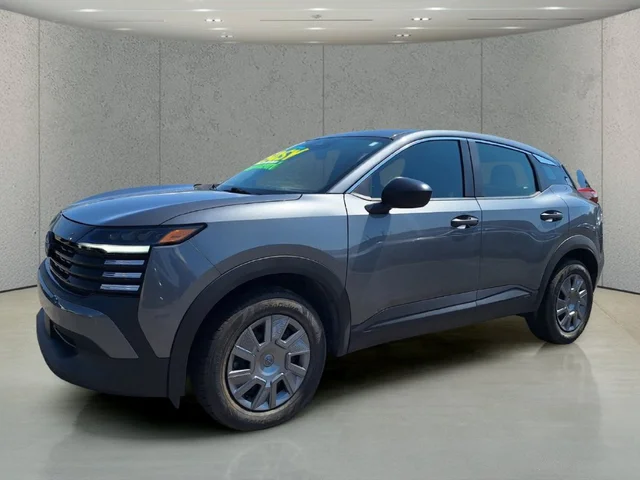2025 Nissan Kicks S