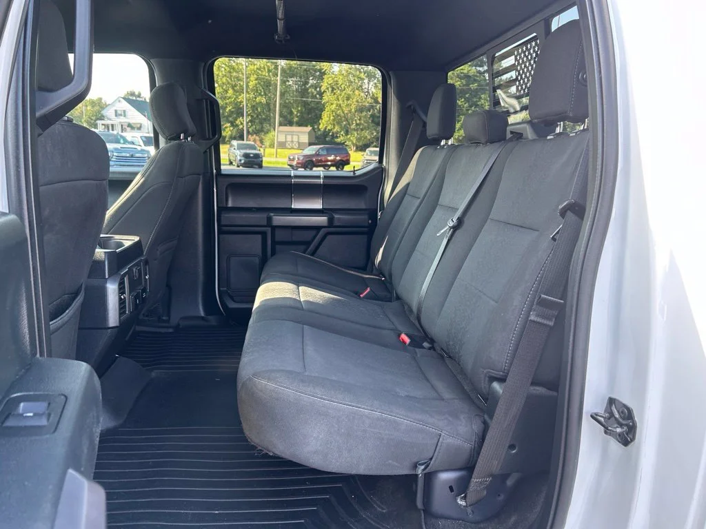 Used 2019 Oxford White Ford XLT image 15
