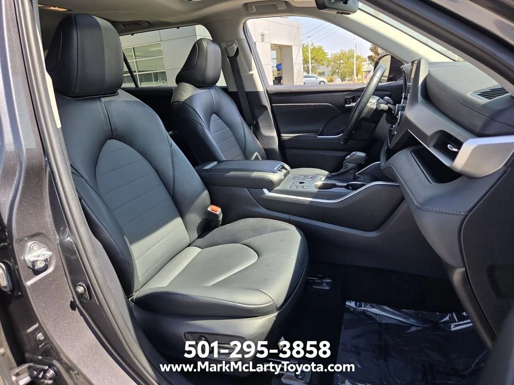 Used 2025 Gray Toyota XLE image 16