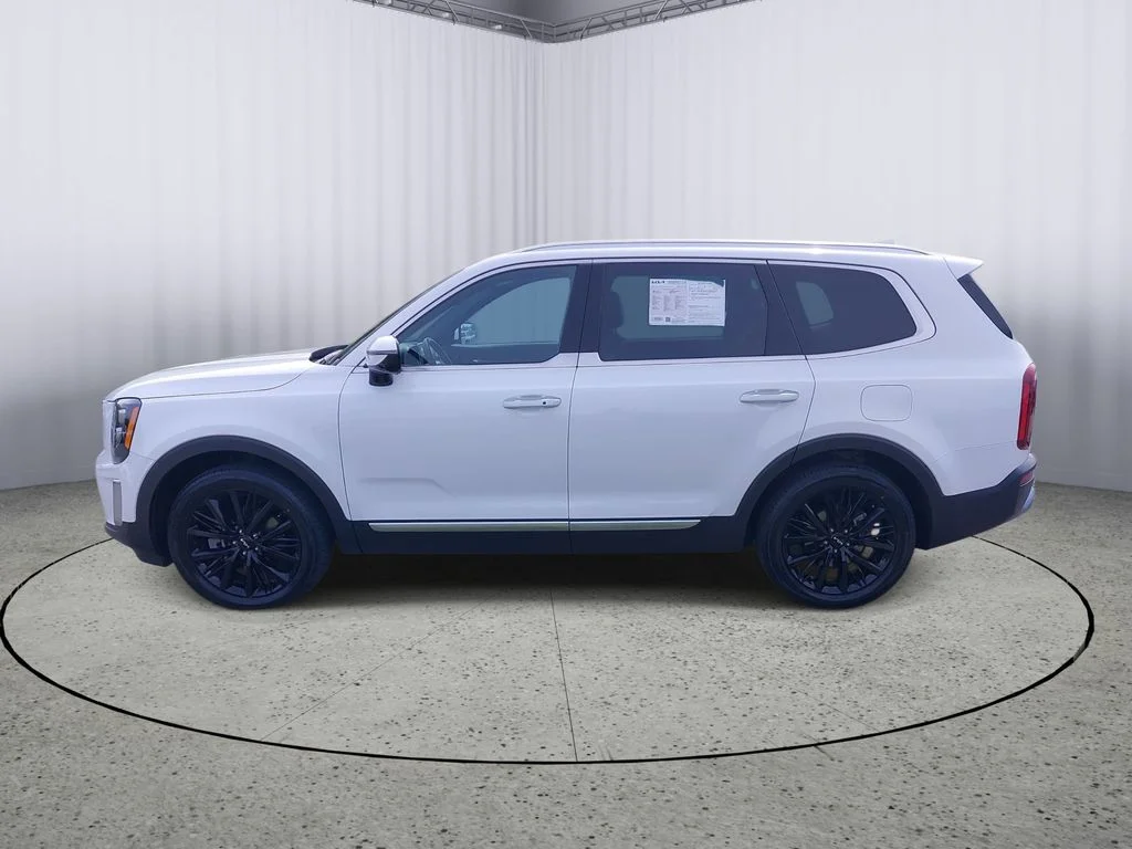 Used 2022 White Kia SX image 6