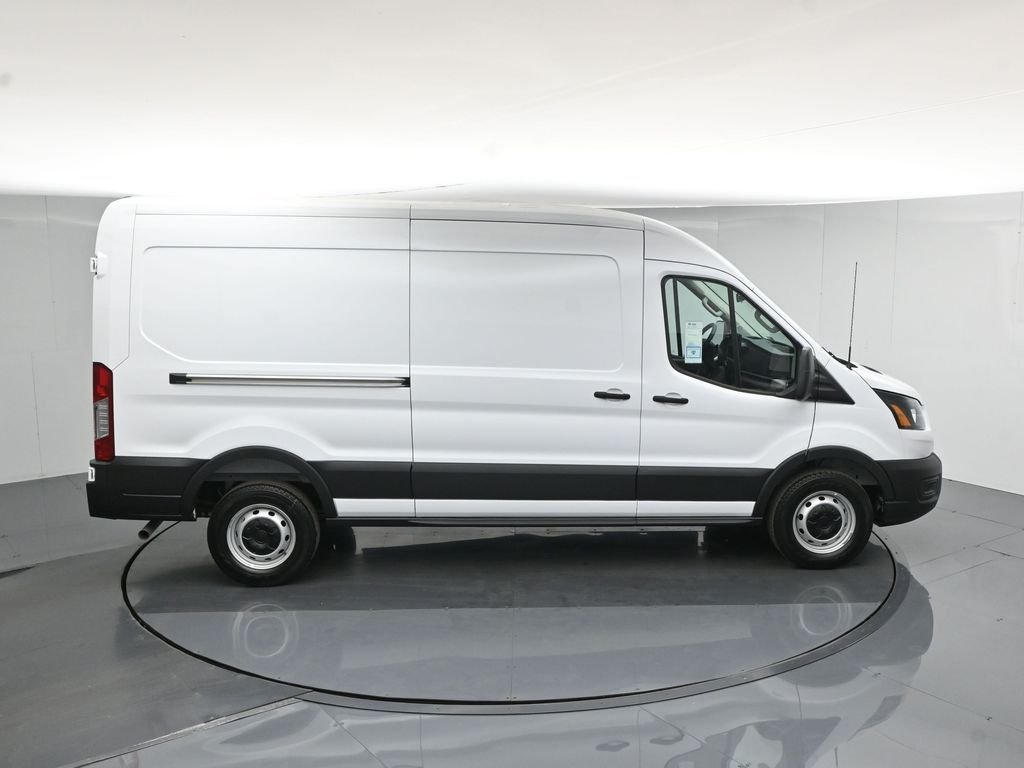 New 2026 Oxford White Ford Base image 36