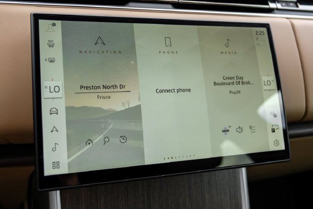 New 2027 Gold Land Rover SE image 41