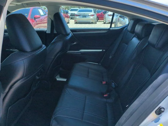 Used 2019 Silver Lexus 350 Luxury image 13