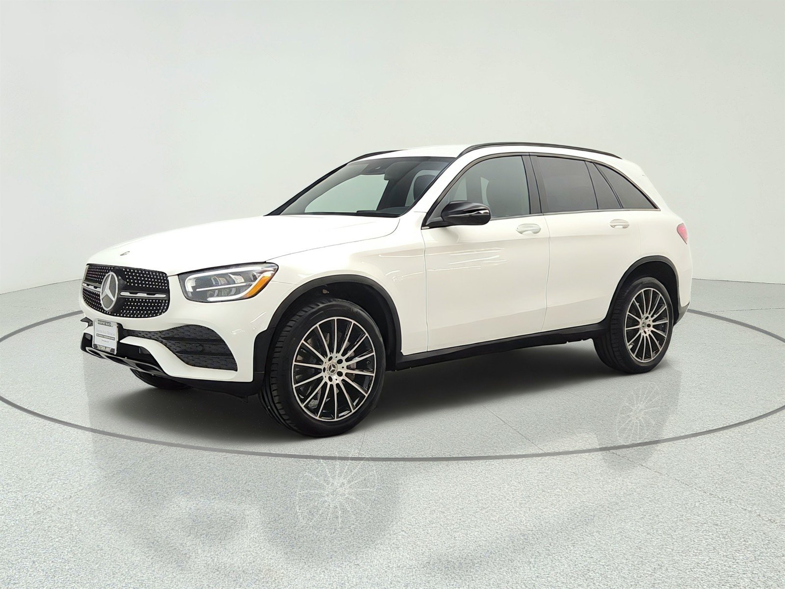 Used 2022 Polar White Mercedes-Benz GLC 300 SUV image 1