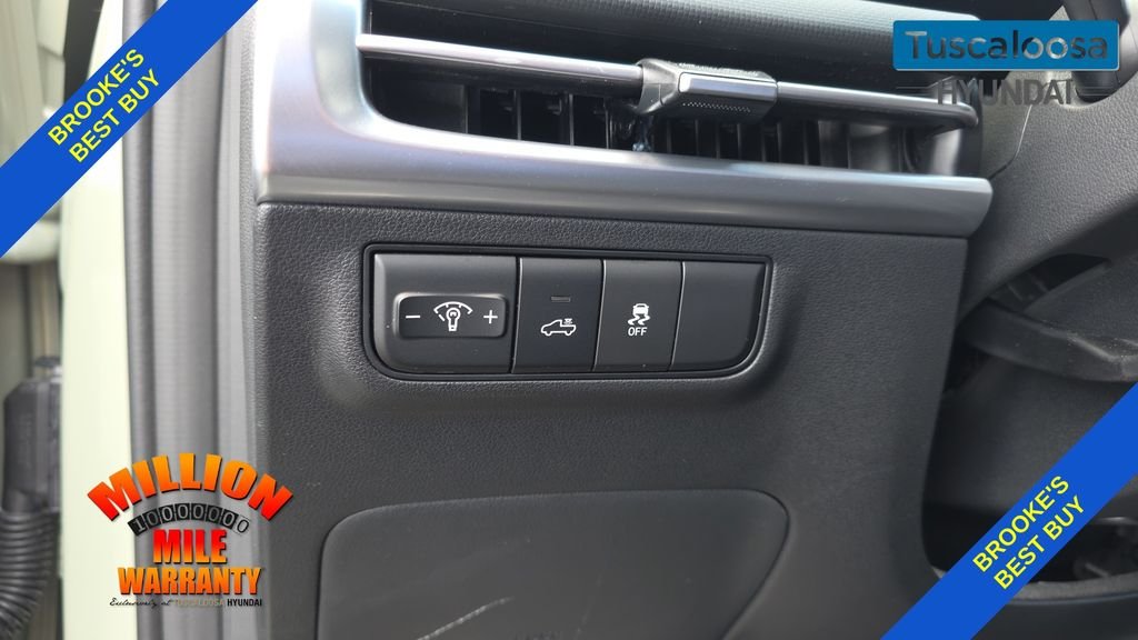 Certified Used 2025 Green Hyundai SE image 14