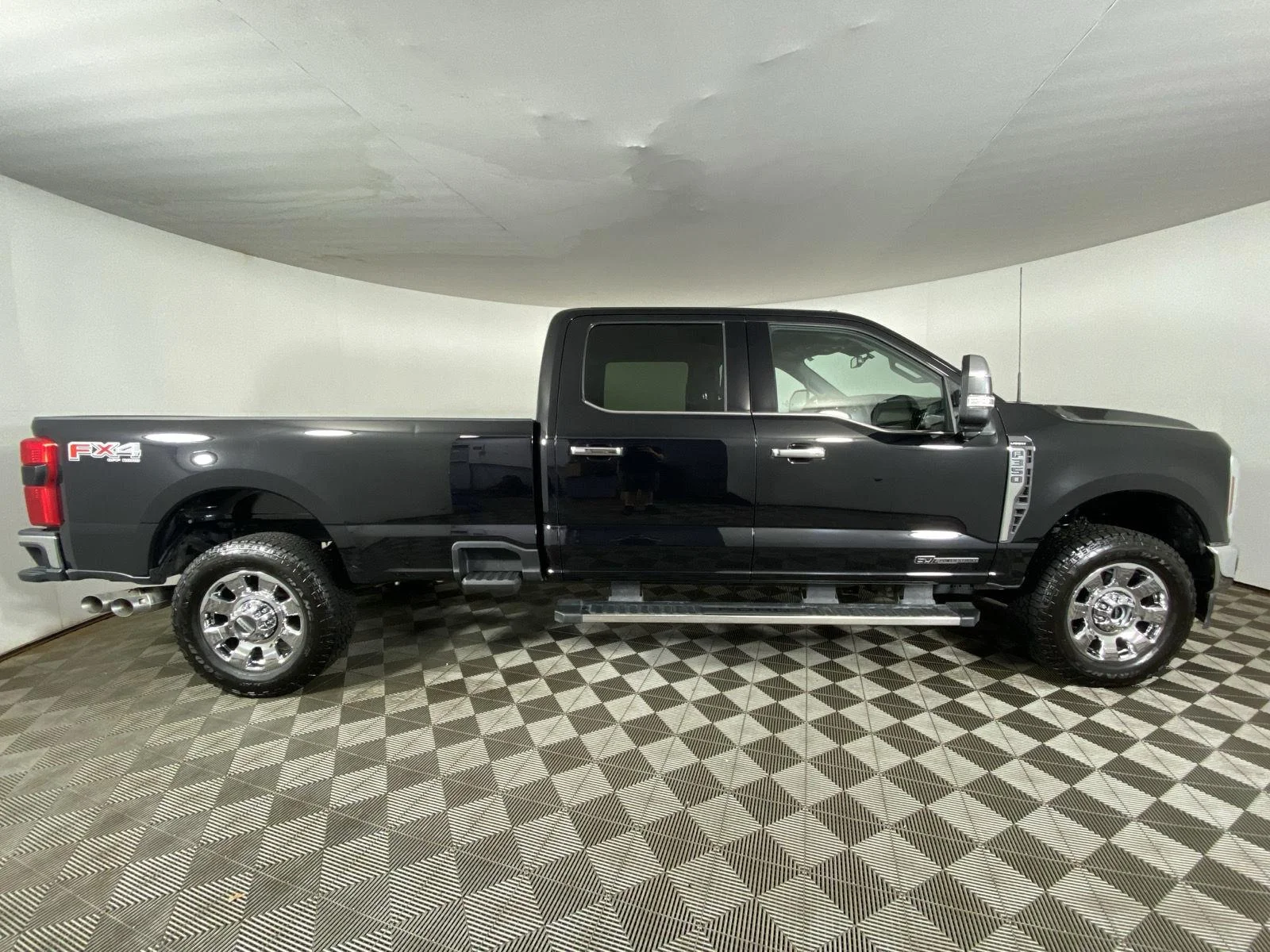 Used 2024 Agate Black Ford LARIAT image 8