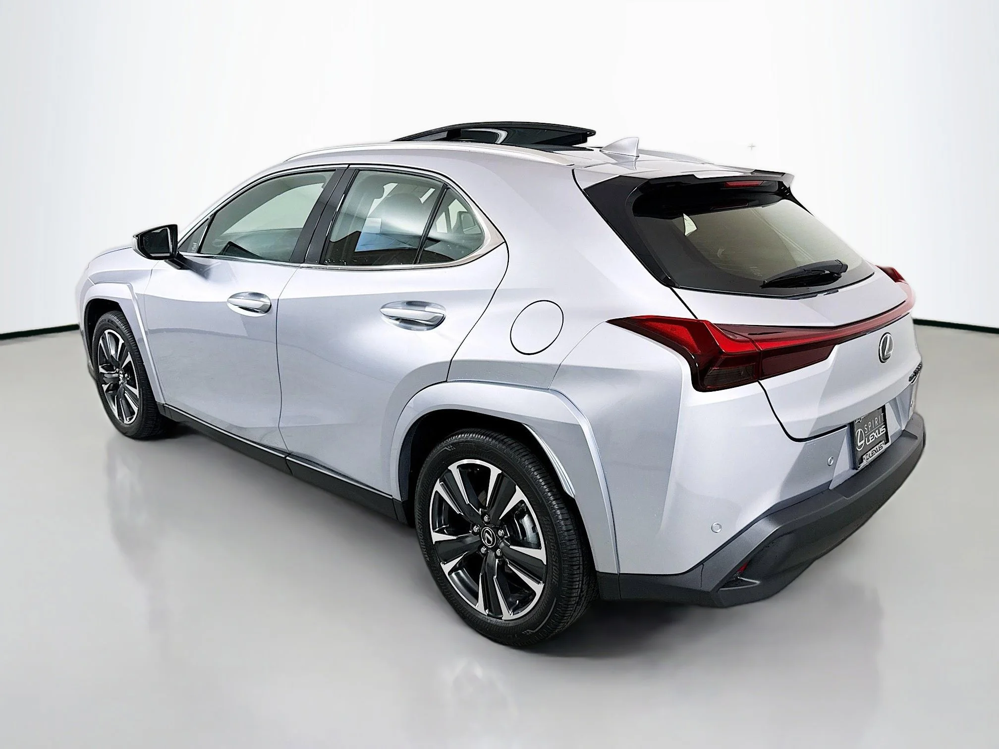 Certified Used 2026 Iridium Lexus 300h Premium image 5