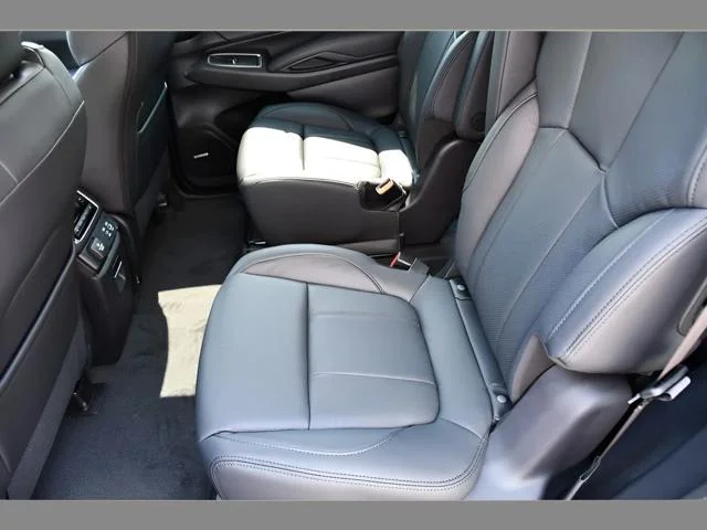 New 2026 CRYSTAL WHITE PEARL Subaru Touring 7-Passenger image 15