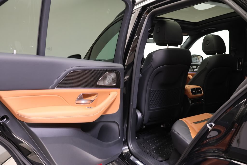 New 2027 Obsidian Black Metallic Mercedes-Benz  image 47