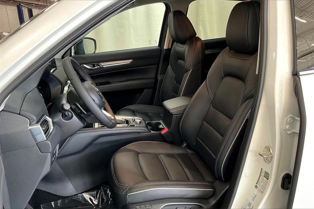 2025 MAZDA CX-5 - Image 8