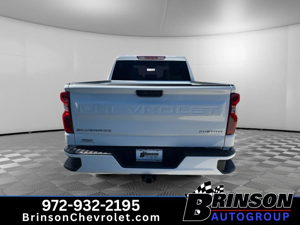 New 2026 Summit White Chevrolet Custom image 8