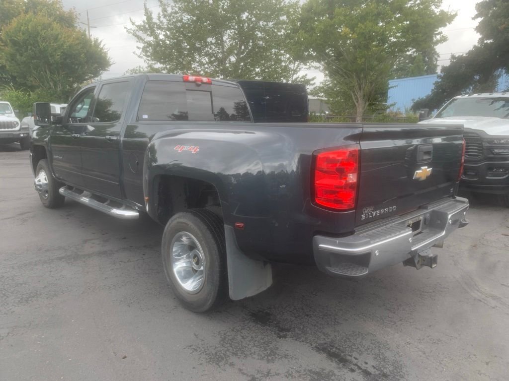 Used 2017 Graphite Metallic Chevrolet LT image 2