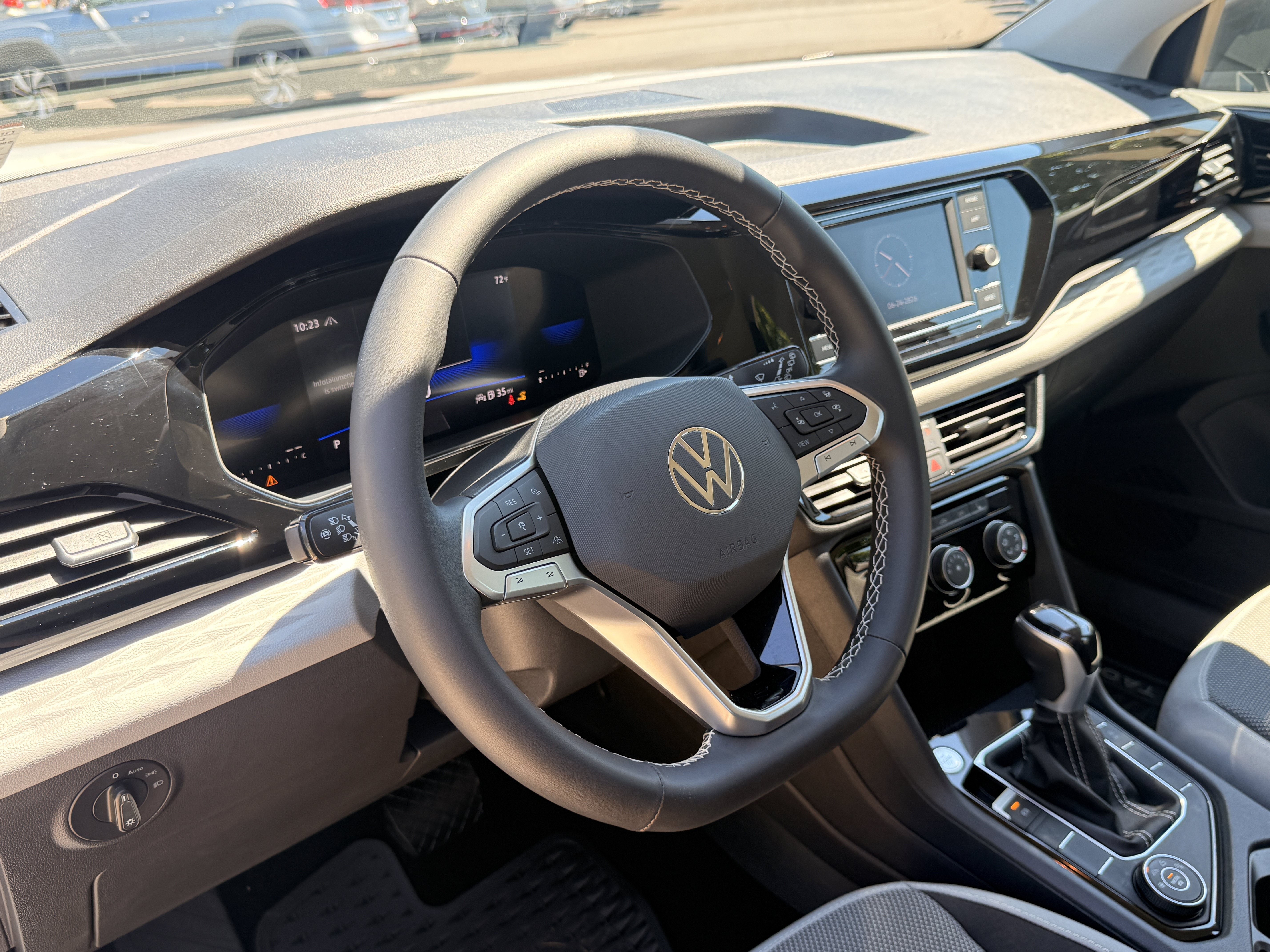 Used 2023 White Volkswagen S image 26