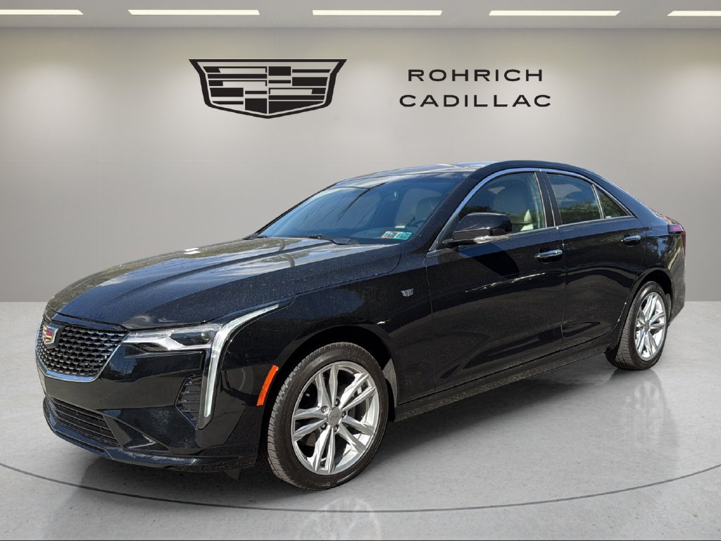 2022 Cadillac CT4